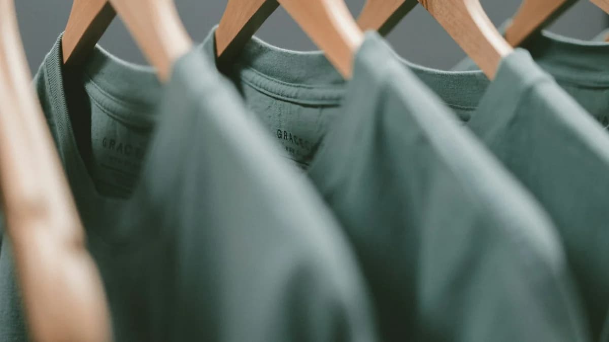 Fashion retail displays - AI-generated outfit ideas and digital wardrobe inspiration